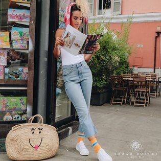 Ogni passo è un’esplosione di colore grazie ai calzini Sarah Borghi🎨
#sarahborghi#summersales#collant#saldi#socks#sales#fashion